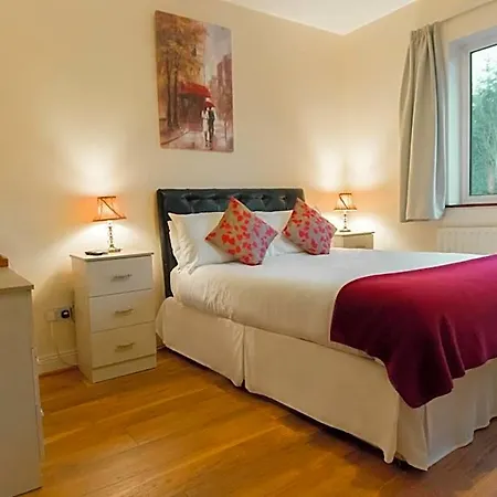 Dorney's Bed and breakfast 3*